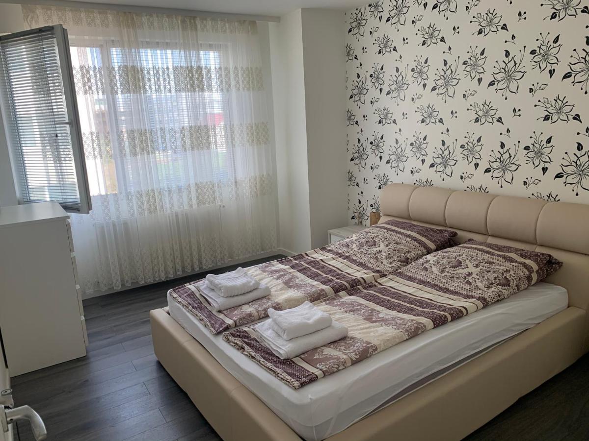 Stefanos Apartament Baia Mare Exteriör bild